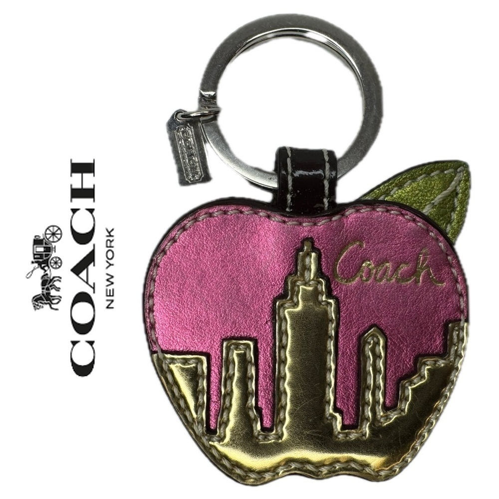 Coach NYC Big Apple Skyline Key Fob Bag Charm ~ 92787 ~ Vintage Keychain